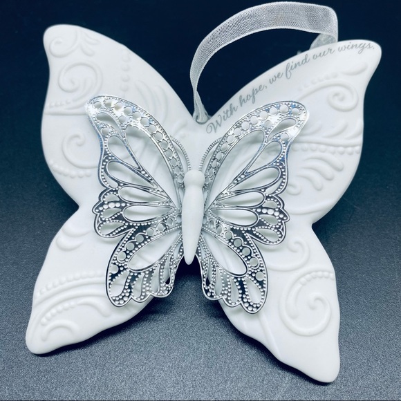 Hallmark Keepsake - 2013 ON WINGS OF HOPE Butterfly Porcelain Metal Ornament. - Picture 2 of 7